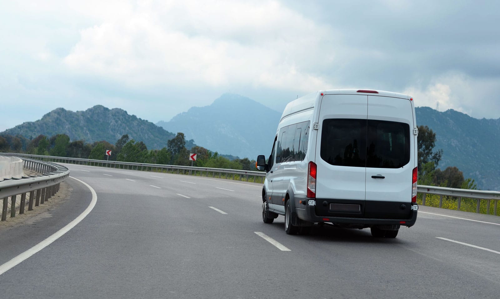 The Dangers of 15-Passenger Vans (and What to Do After a Passenger Van Accident)  