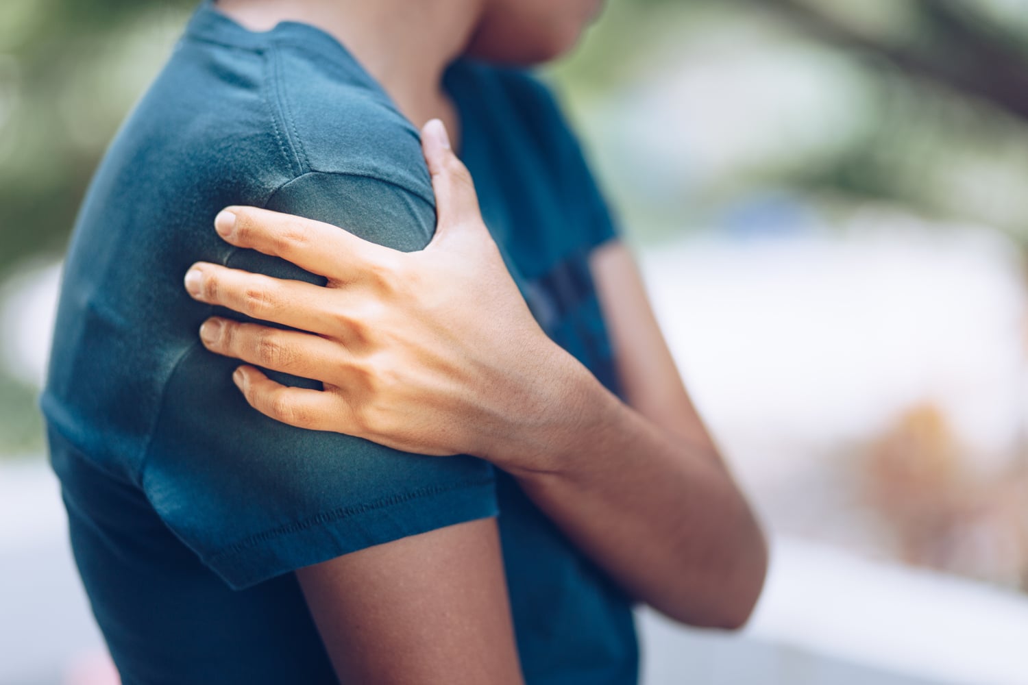 Can You Tear Your Rotator Cuff in a Car Accident?