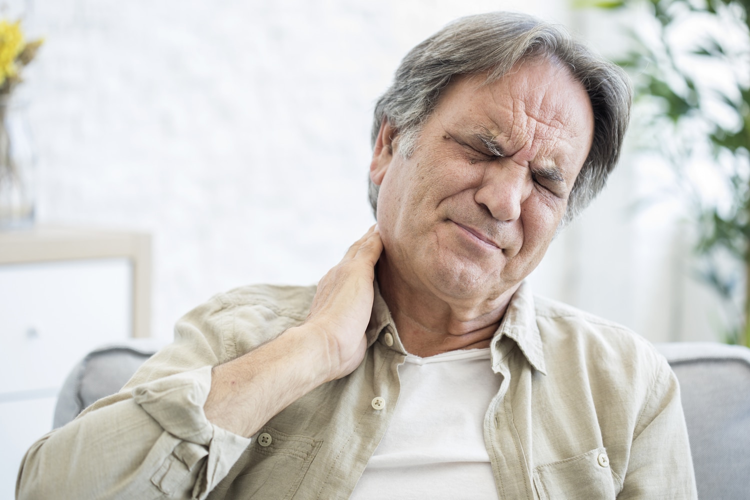 Delayed Neck Pain After a Car Accident: What It Means 